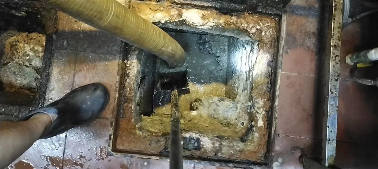 临漳污水池清理一般都有毒气，怎么预防中毒呢？